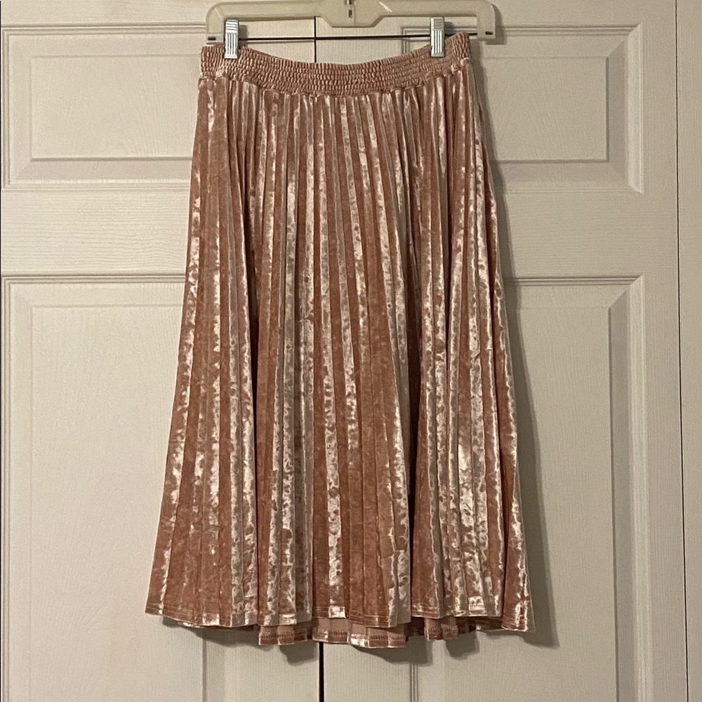 A New Day Blush Velvet Skirt
